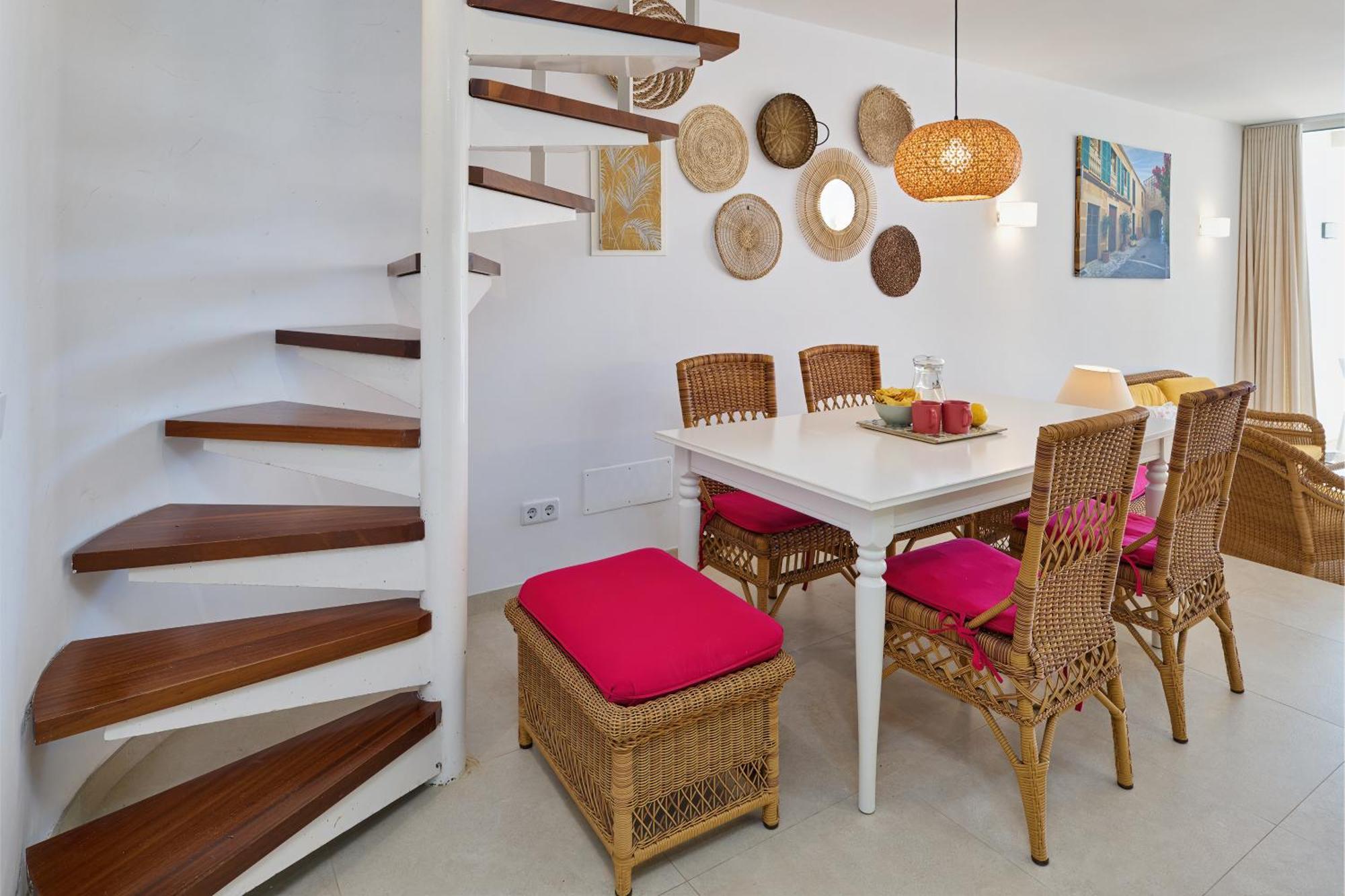 Waterfront Apartment 'Maria'. Pool. Wifi ซานตานยี ภายนอก รูปภาพ